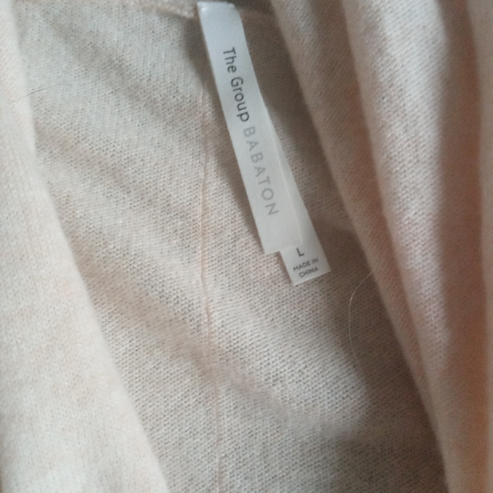 Aritzia cardigan size large